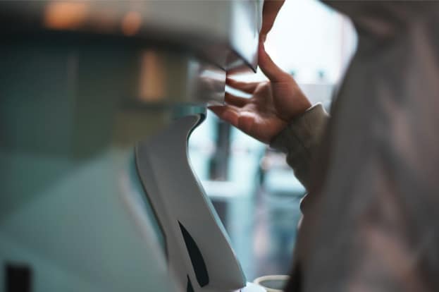 Hersteller von Roboter-Baristas, Roboter-Kaffehersteller, Roboter-Barista kaufen, Roboter-Barista-Fabrik