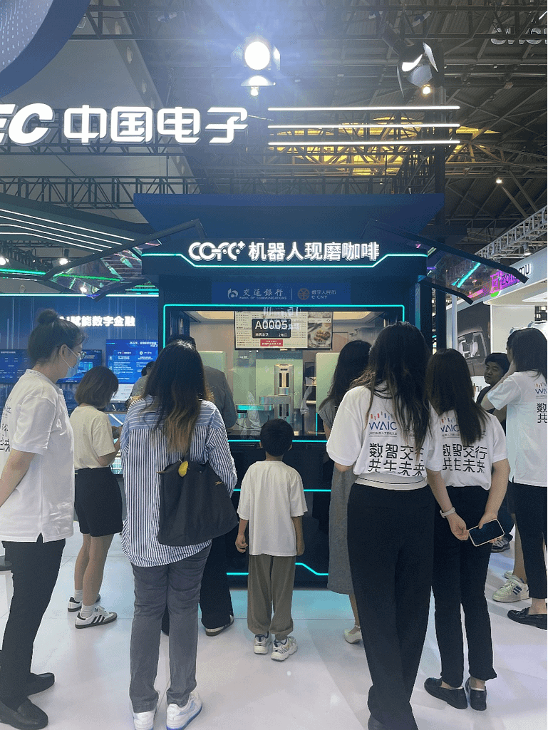 intelligent robot coffee kiosk COFE+