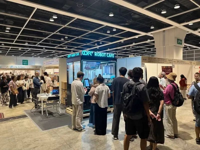 cofeplus robot coffee kiosk in hong kong