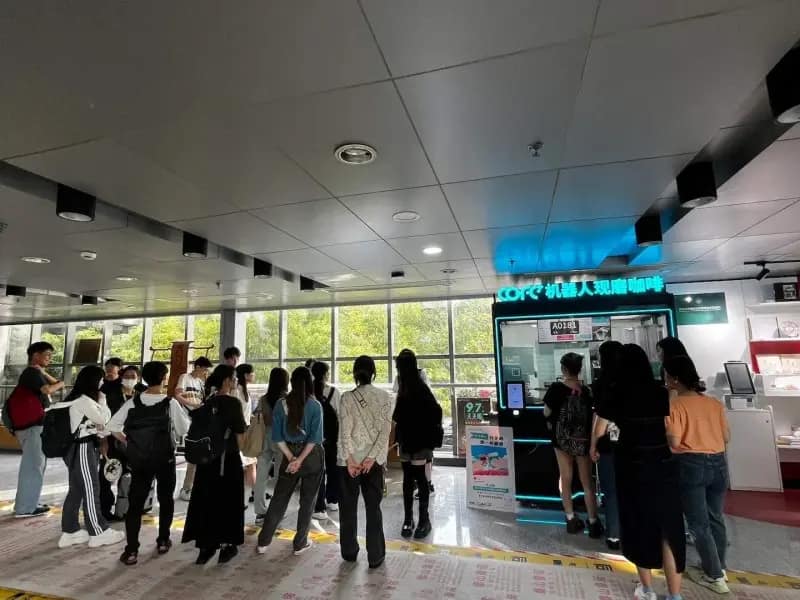 cofeplus robot coffee kiosk at universities